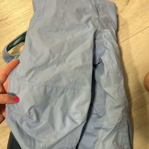 The North Face , waterproof snow suit / pants with bib - Picture 6 of 6